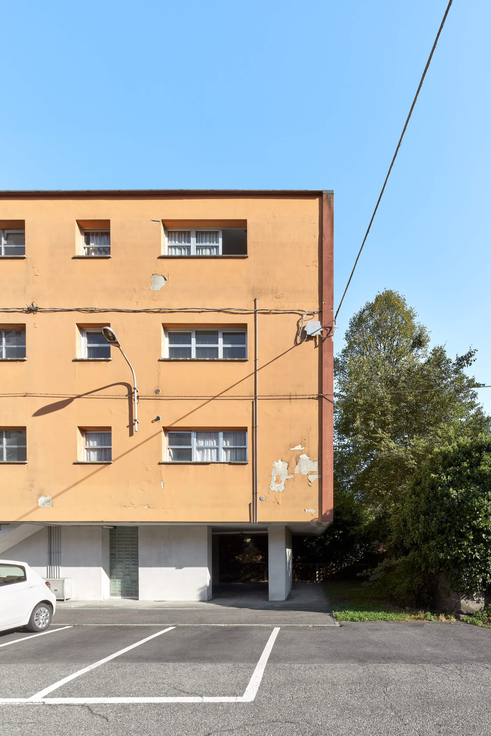 Federico_Covre_Casa_Popolare_Borgo_Olivetti_Figini_Pollini_1939-41_Ivrea_2020_08 Federico_Covre_Casa_Popolare_Borgo_Olivetti_Figini_Pollini_1939-41_Ivrea_2020_08