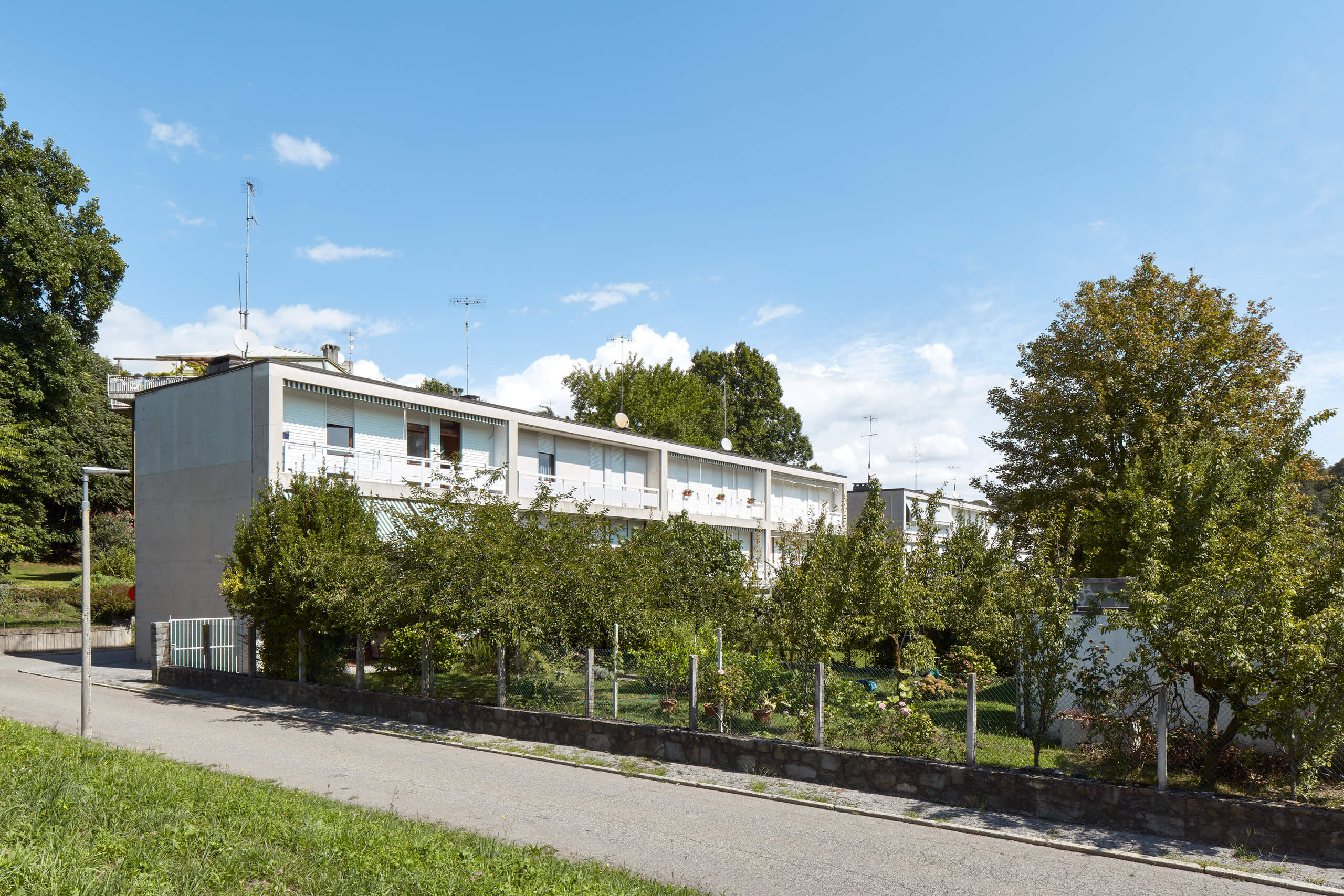 Case per Famiglie Numerose – Luigi Figini e Gino Pollini (1940) – Ivrea – Italy Case per Famiglie Numerose – Luigi Figini e Gino Pollini (1940) – Ivrea – Italy