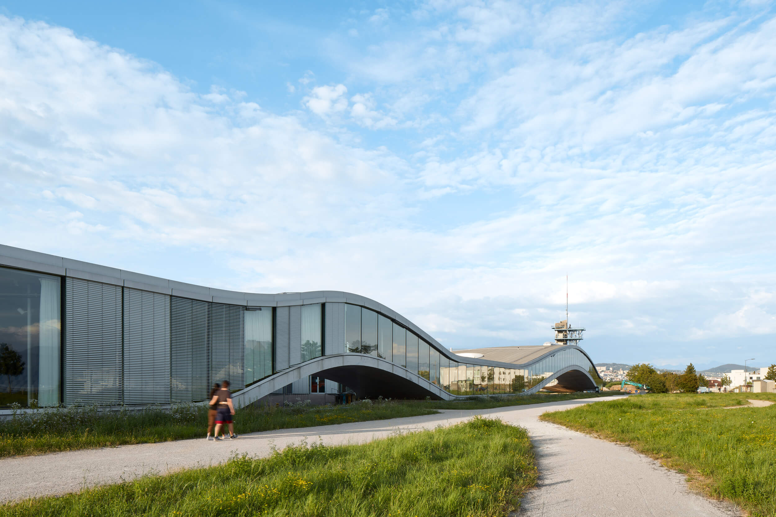 Rolex Learning Center –  SANAA / Kazuyo Sejima + Ryue Nishizawa – Ecublens/Lausanne, Switzerland