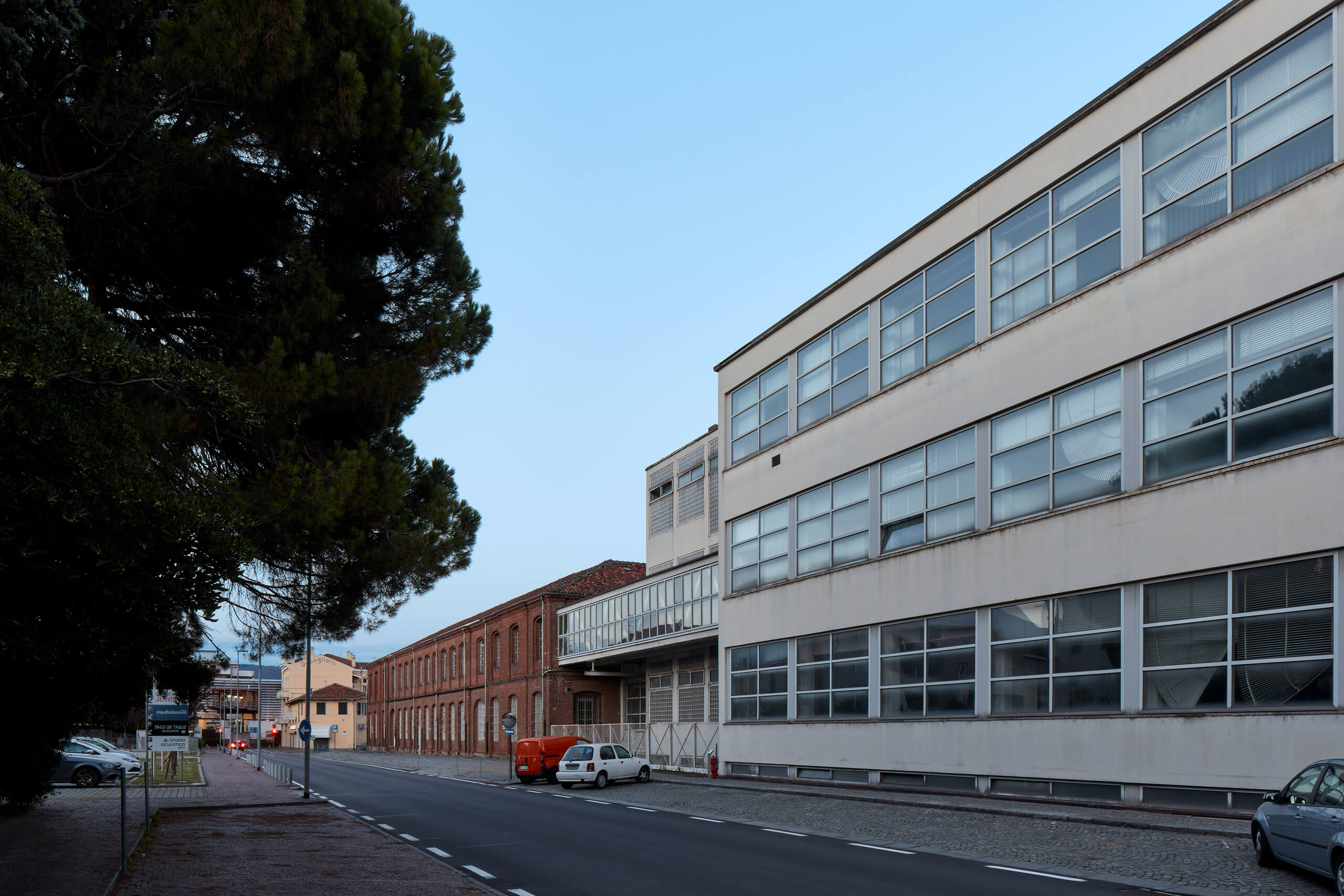 Officine ICO – Luigi Figini Gino Pollini – Ivrea – Italy Officine ICO – Luigi Figini Gino Pollini – Ivrea – Italy