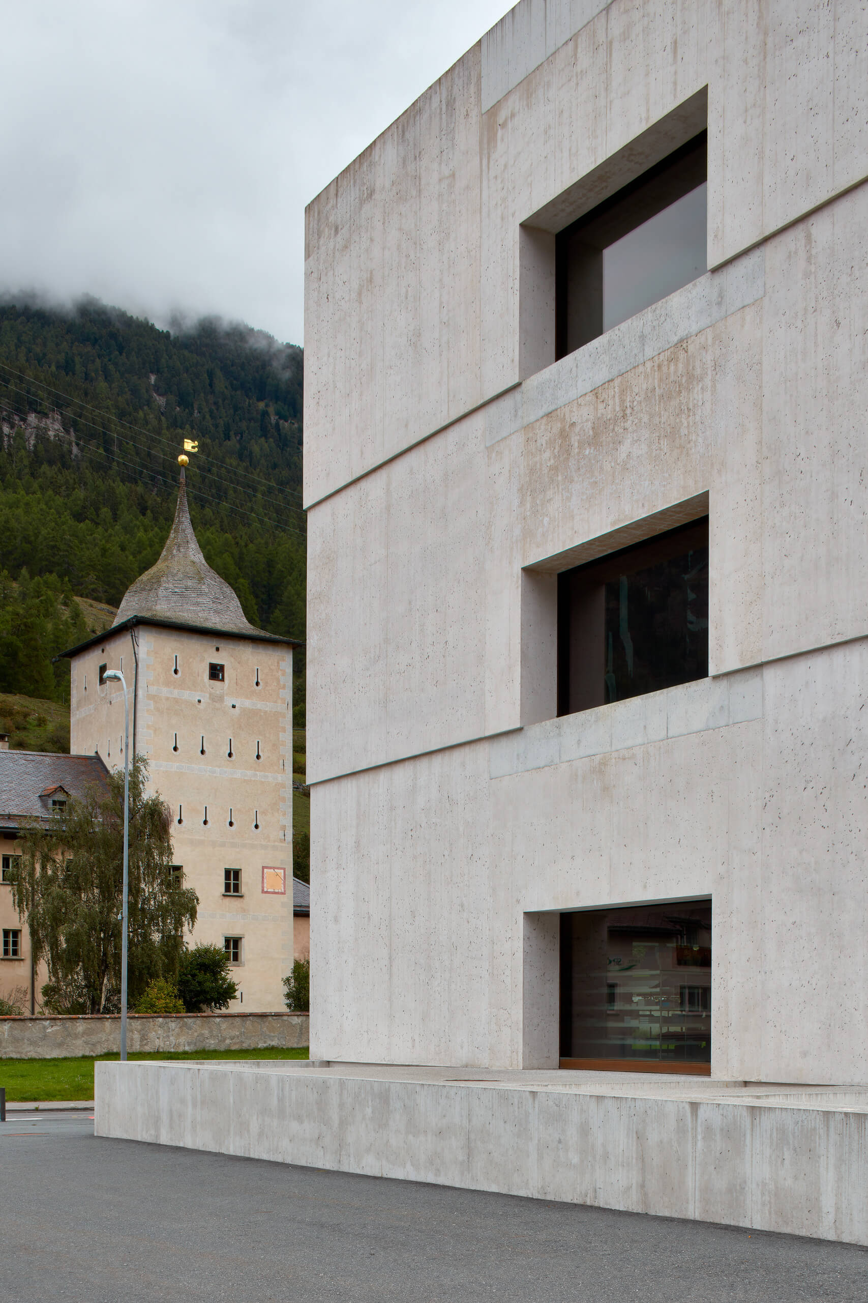Schweizerischer Nationalpark – Zernez – Switzerland – Arch. Valerio Olgiati Schweizerischer Nationalpark – Zernez – Switzerland – Arch. Valerio Olgiati