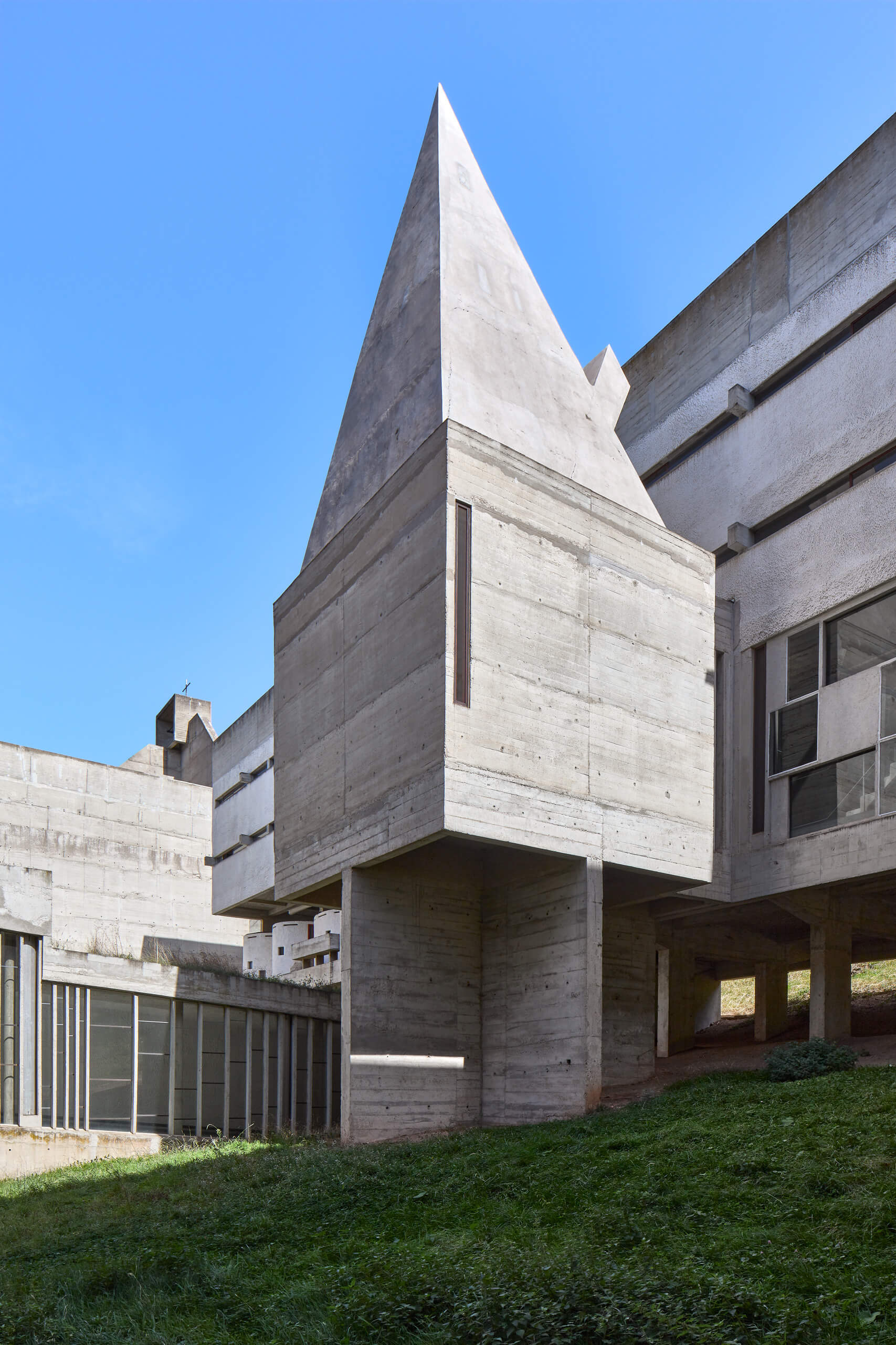 European Modern Architectural Heritage in the Twentieth-century European Modern Architectural Heritage in the Twentieth-century