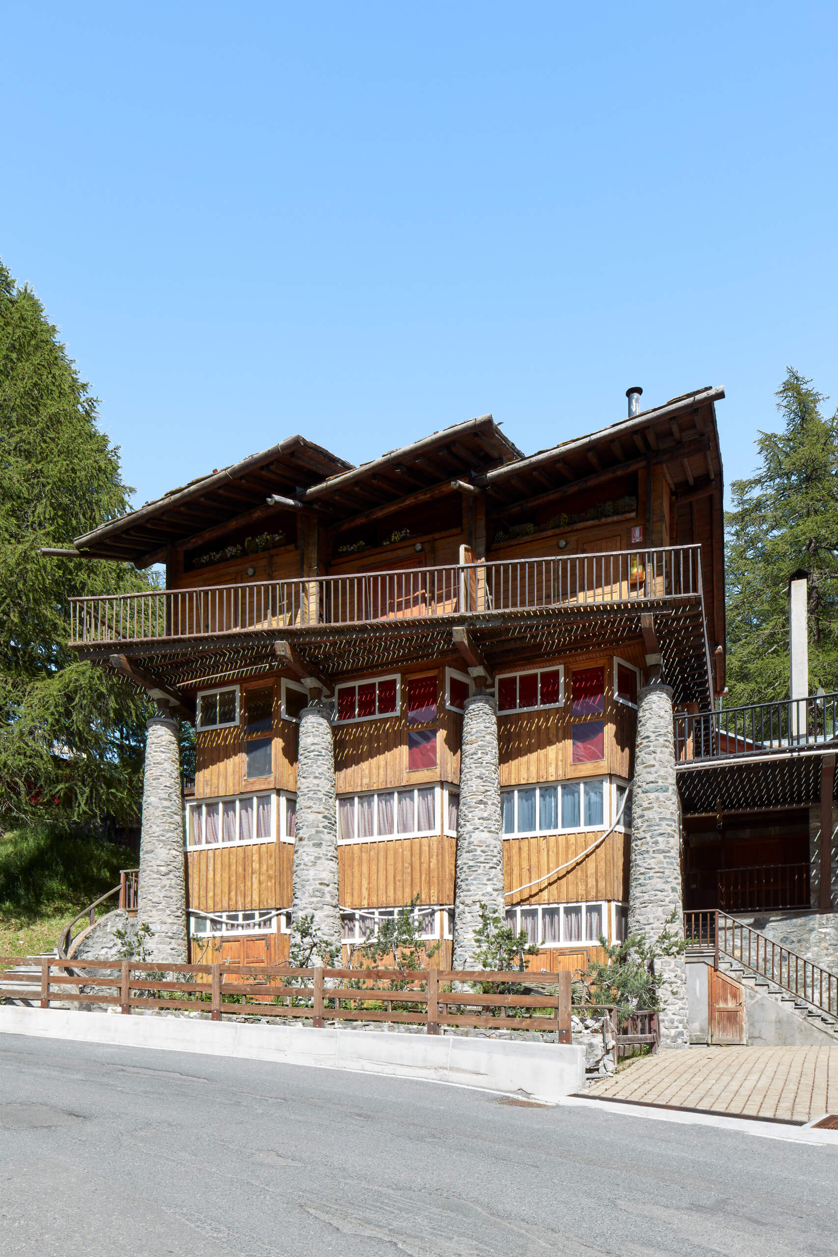 Rifugio Pirovano – Franco Albini Luigi Colombini – Valtourne Rifugio Pirovano – Franco Albini Luigi Colombini – Valtourne