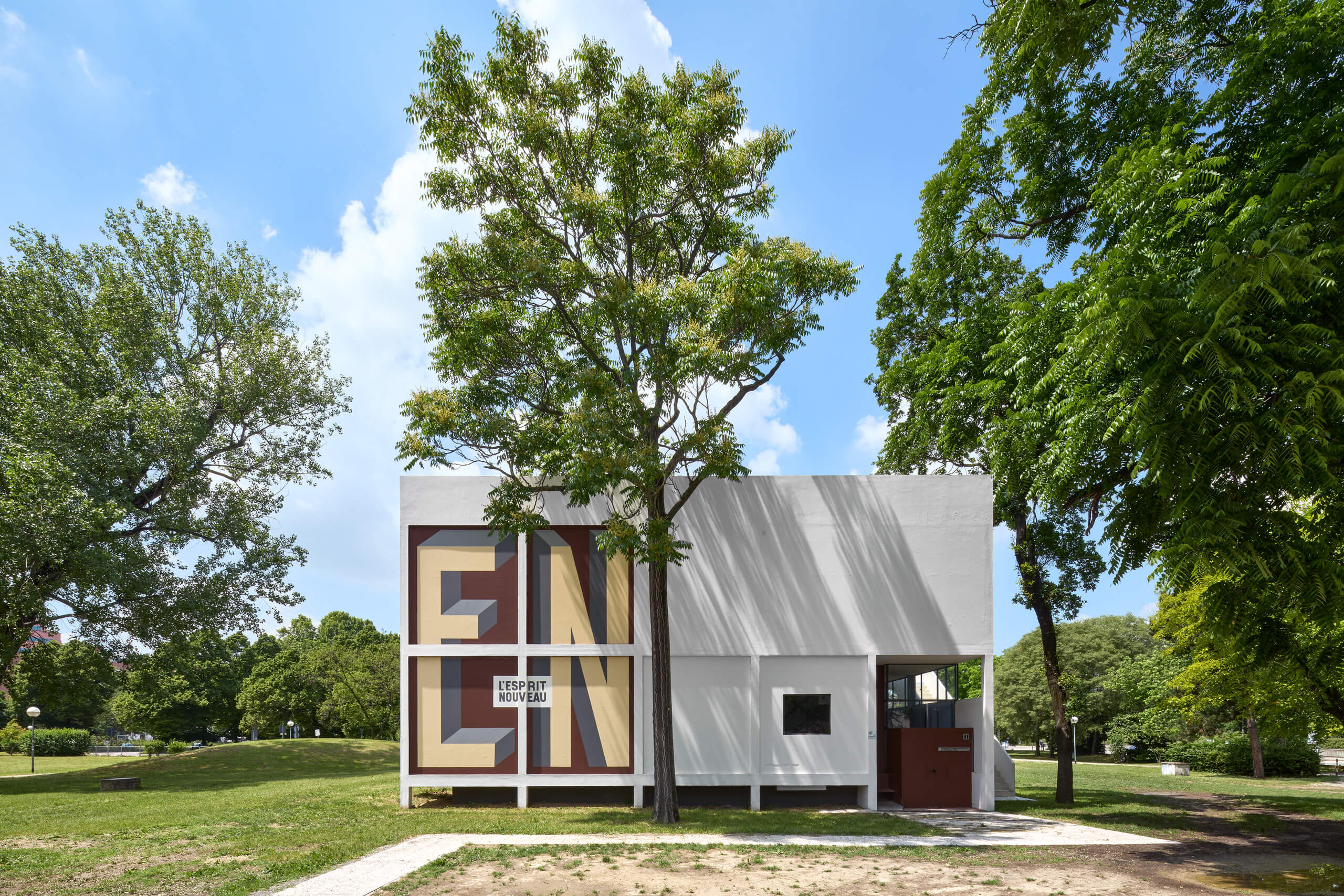 European Modern Architectural Heritage in the Twentieth-century