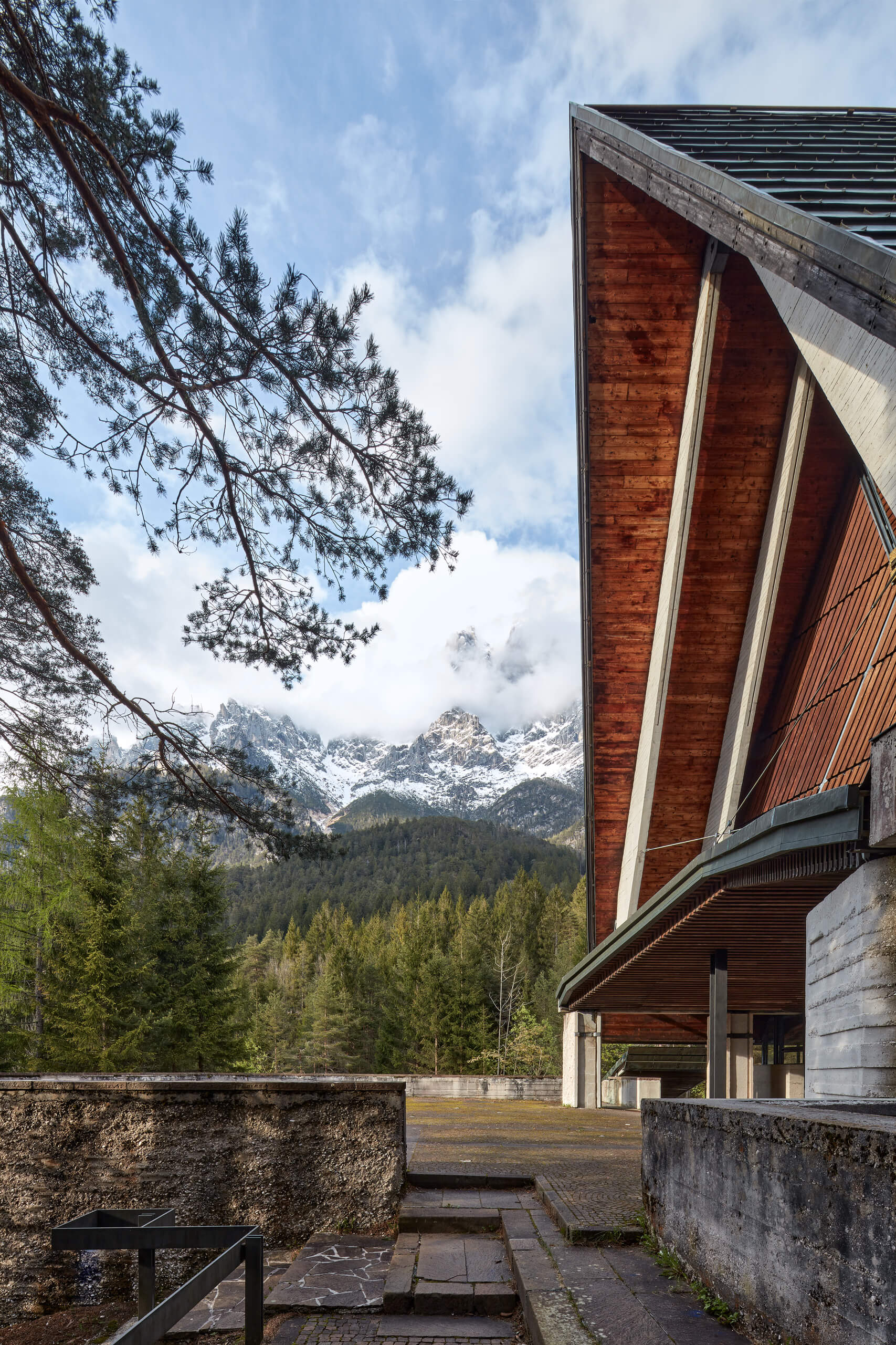 Chiesa Nostra Signore del Cadore – Arch. Edoardo Gellner – A Chiesa Nostra Signore del Cadore – Arch. Edoardo Gellner – A