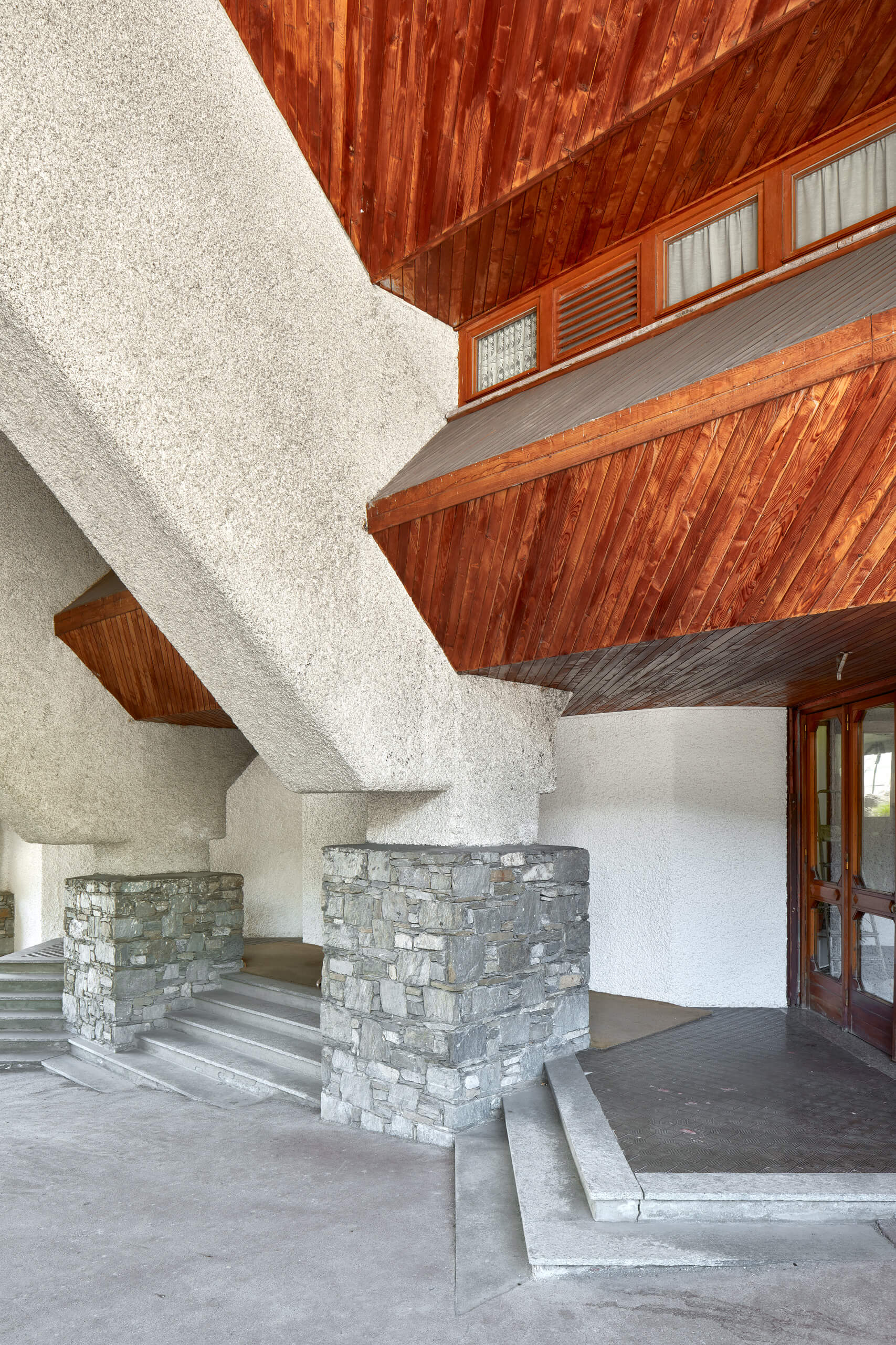 Complesso Giomein – Architetto Mario Galvani – Valtournenche Complesso Giomein – Architetto Mario Galvani – Valtournenche