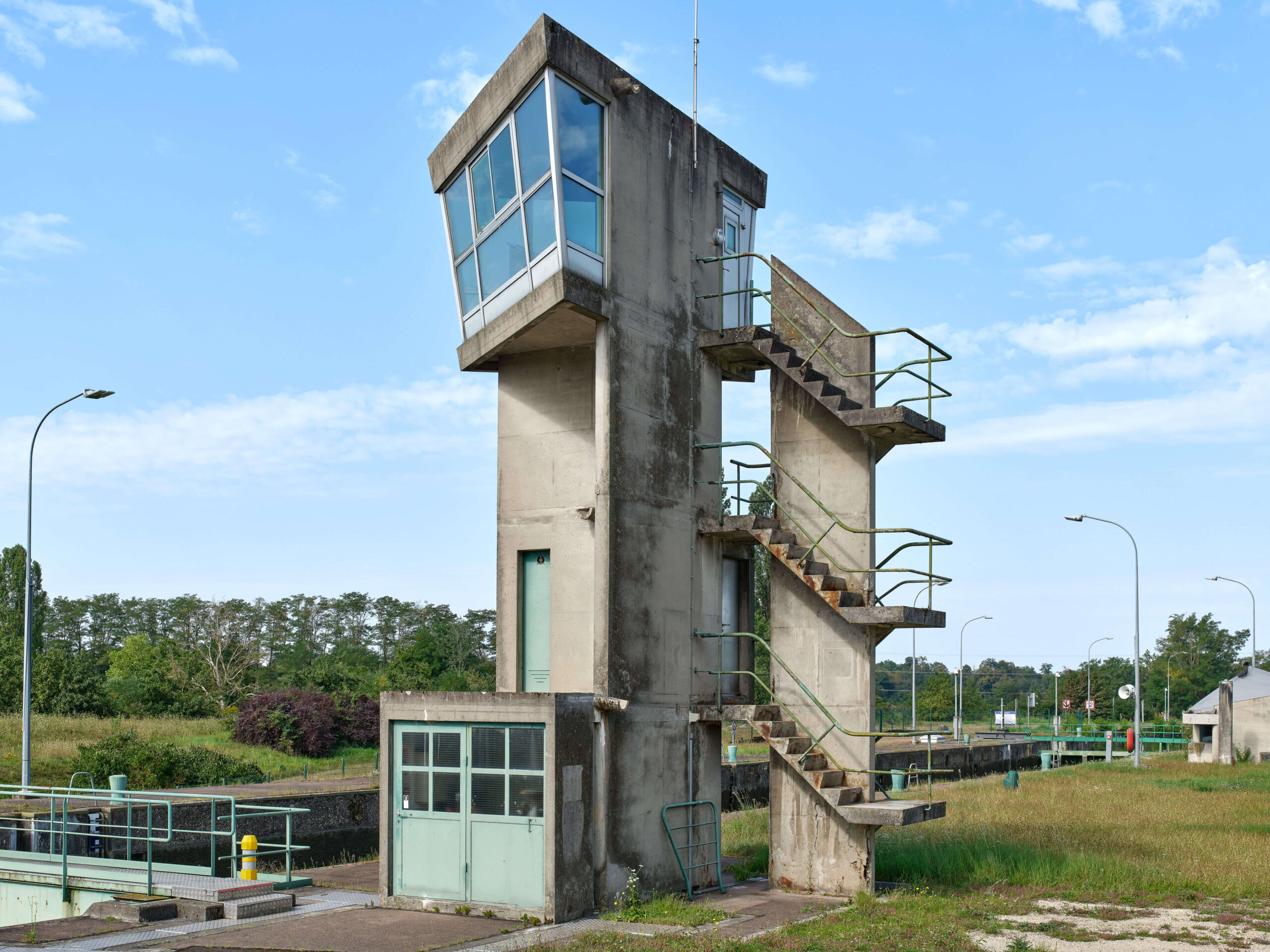 Le Corbusier – Bâtiments de l’écluse – Kembs-Niffer – France Le Corbusier – Bâtiments de l’écluse – Kembs-Niffer – France