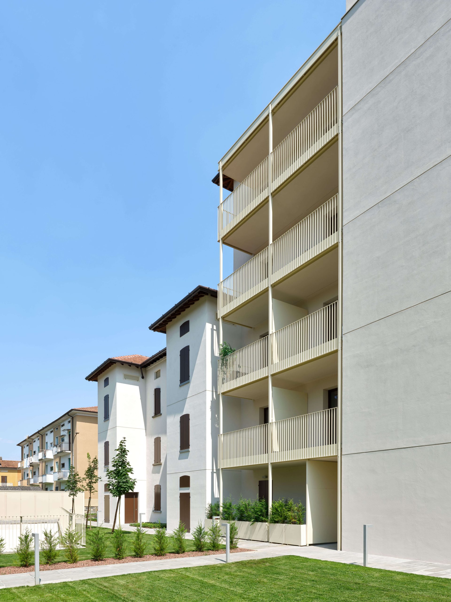 Largo Case Operaie – ARW Associates – Palazzolo sull’Oglio BS – Italy Largo Case Operaie – ARW Associates – Palazzolo sull’Oglio BS – Italy