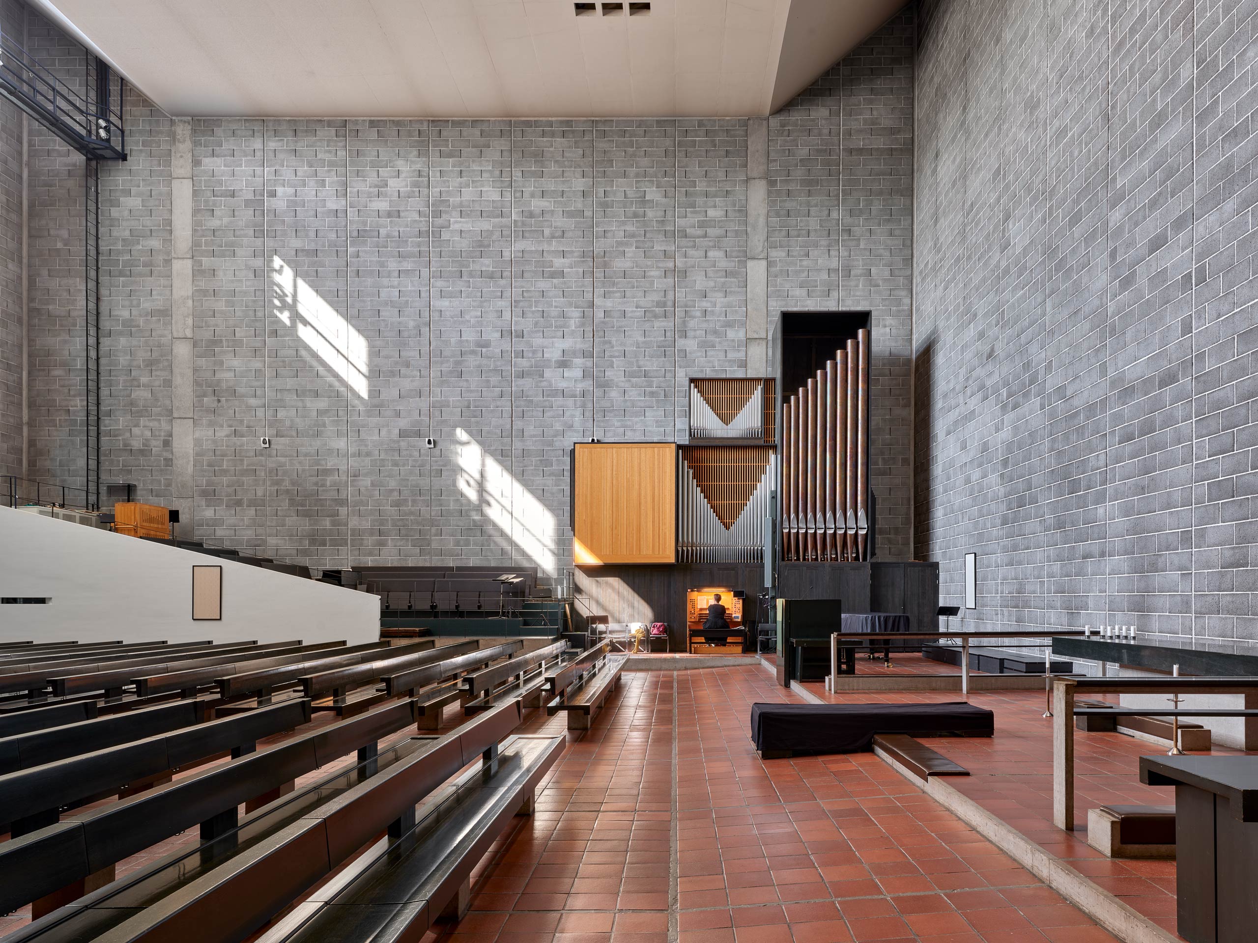 Tapiola Church – Tapiolan Kirkko- Arch. Aarno Ruusuvuori – Espoo – Finland Tapiola Church – Tapiolan Kirkko- Arch. Aarno Ruusuvuori – Espoo – Finland