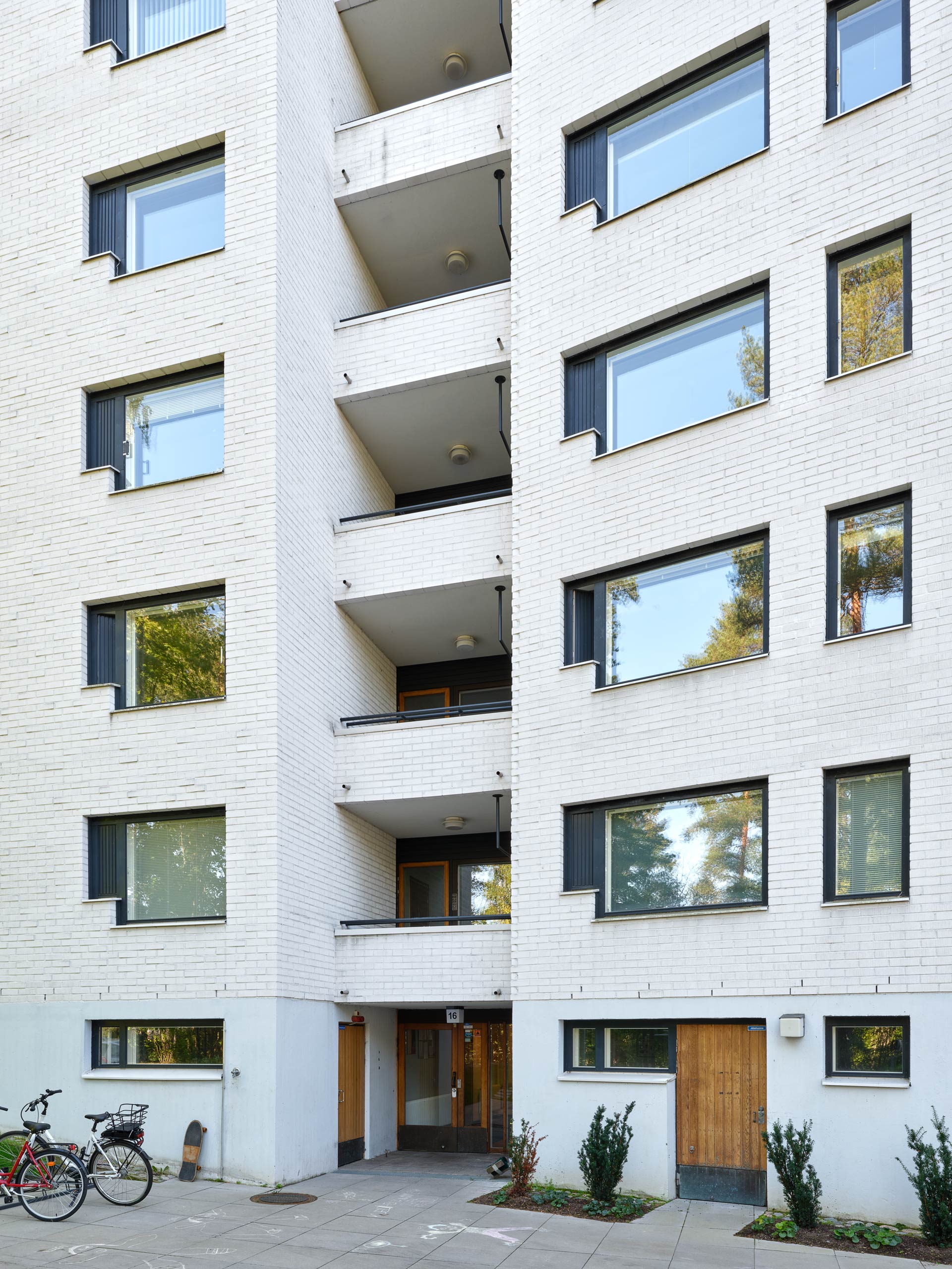 Tapiola Apartmant Buildings – Arch. Alvar Aalto – Espoo – Finland Tapiola Apartmant Buildings – Arch. Alvar Aalto – Espoo – Finland