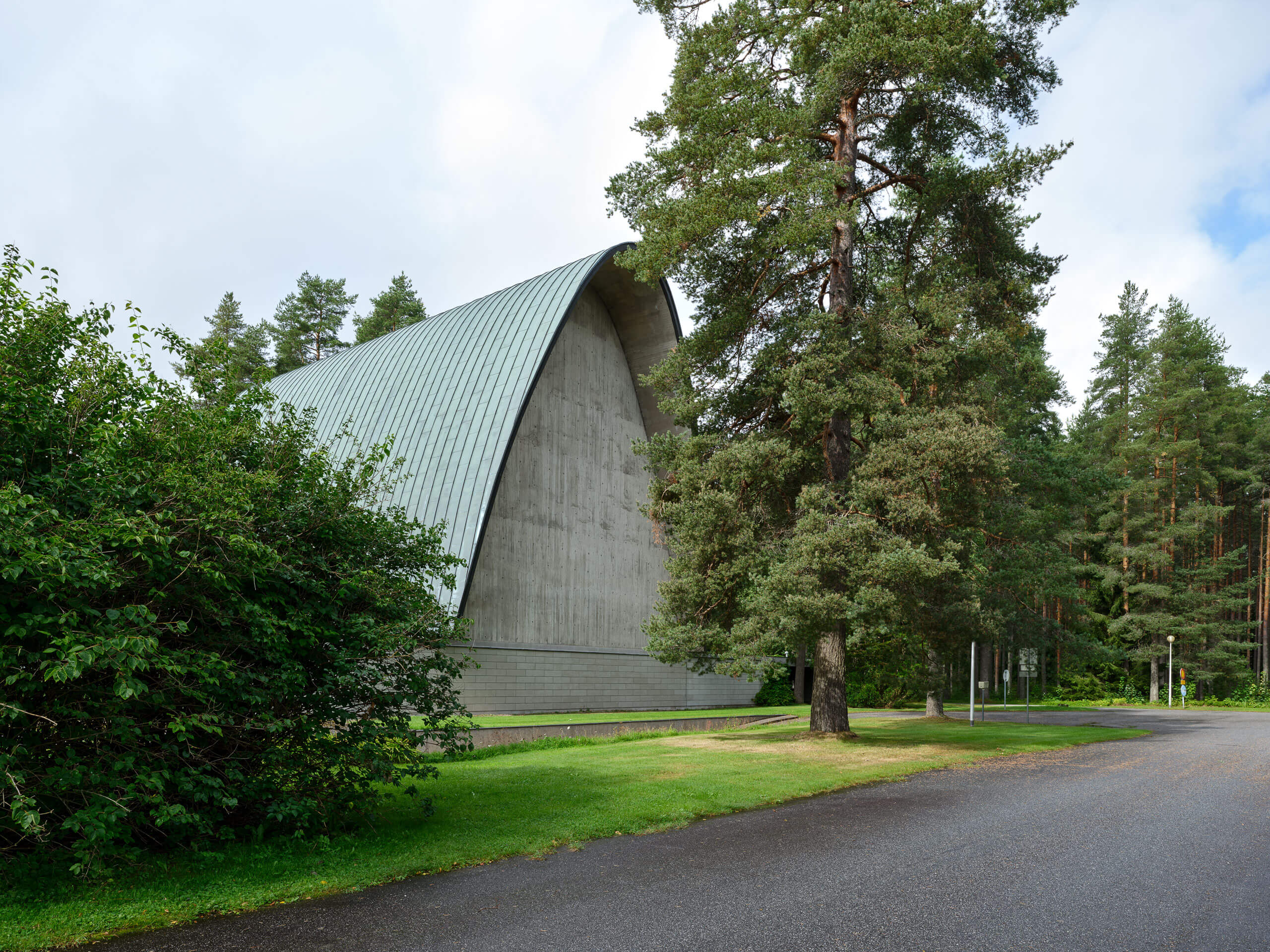 Vatiala Funerary Chapel – Arch. Viljo Ravell – Kangasala – Tampere – Finland Vatiala Funerary Chapel – Arch. Viljo Ravell – Kangasala – Tampere – Finland