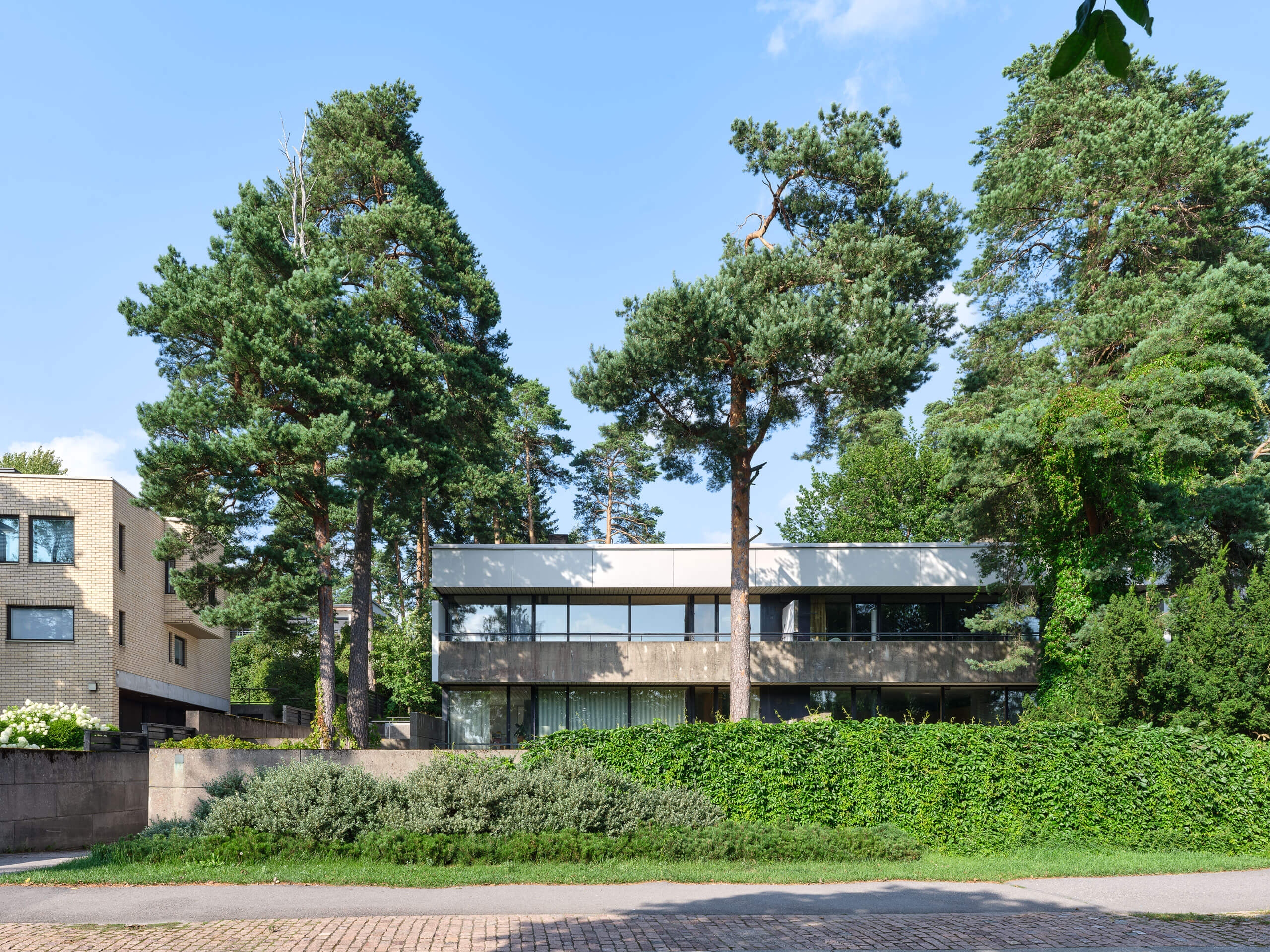 Munkkiniemenranta 37 – Arch. Viljo Ravell – Helsinki – Finland