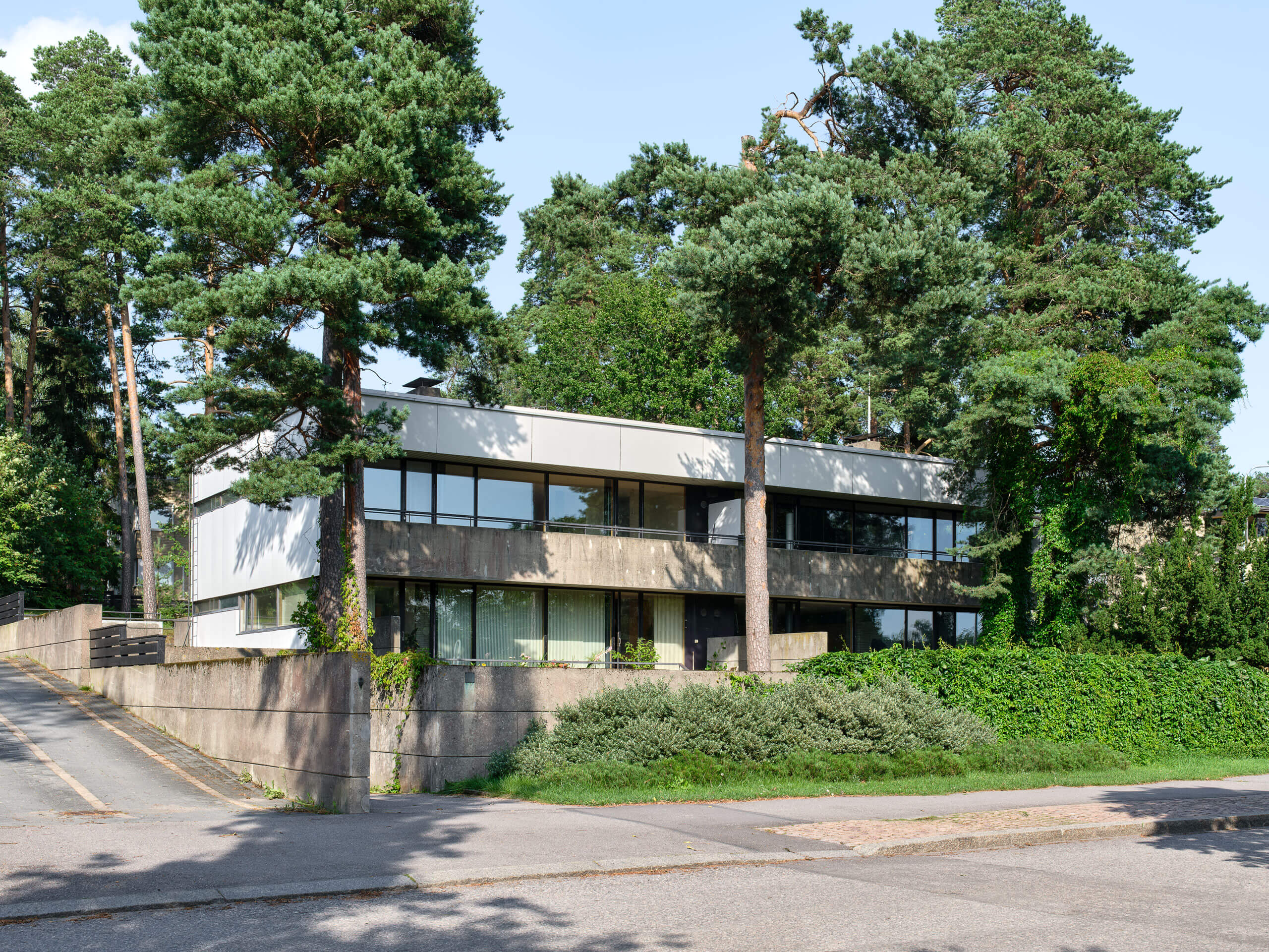 Munkkiniemenranta 37 – Arch. Viljo Ravell – Helsinki – Finland