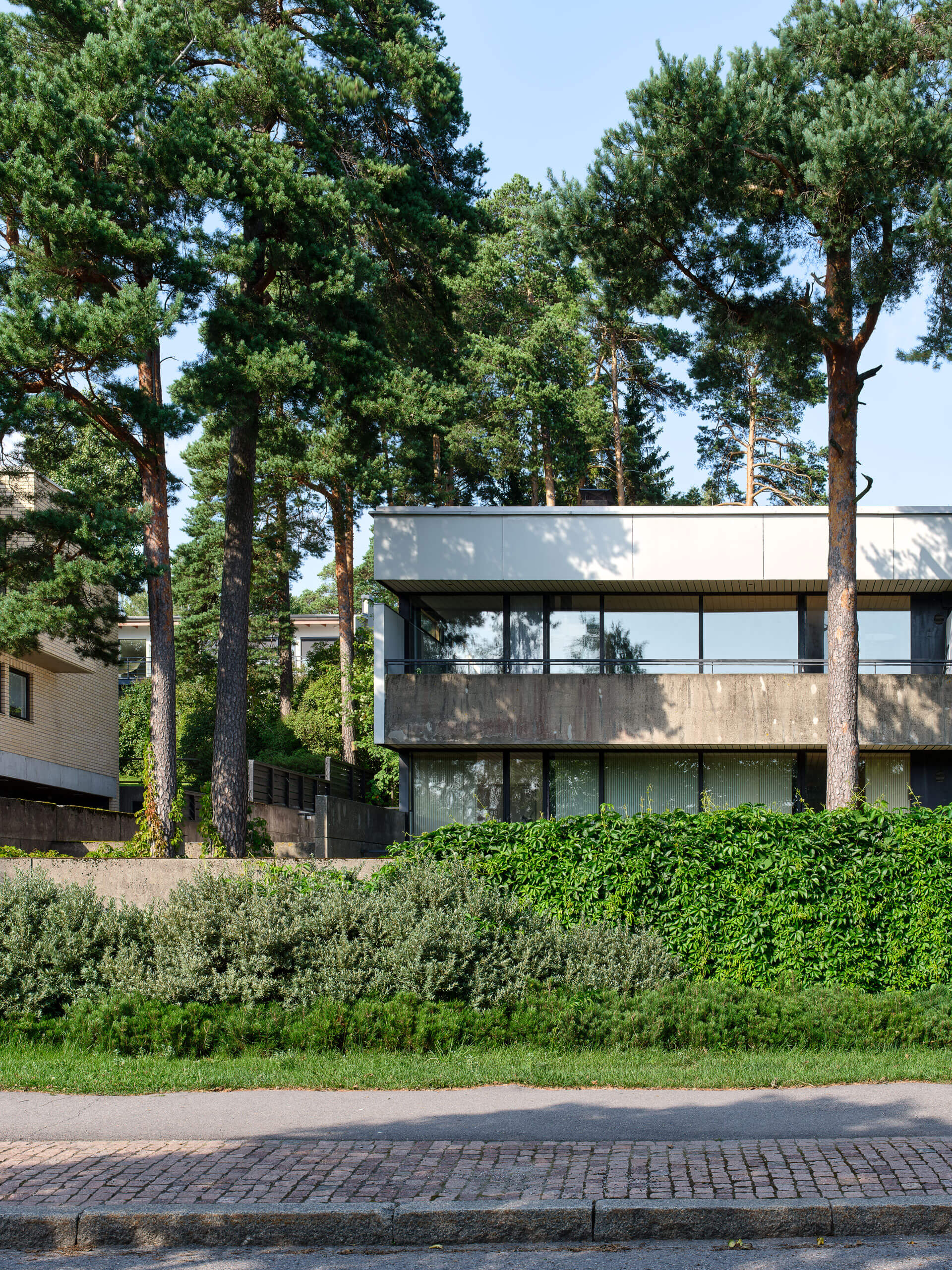 Munkkiniemenranta 37 – Arch. Viljo Ravell – Helsinki – Finland
