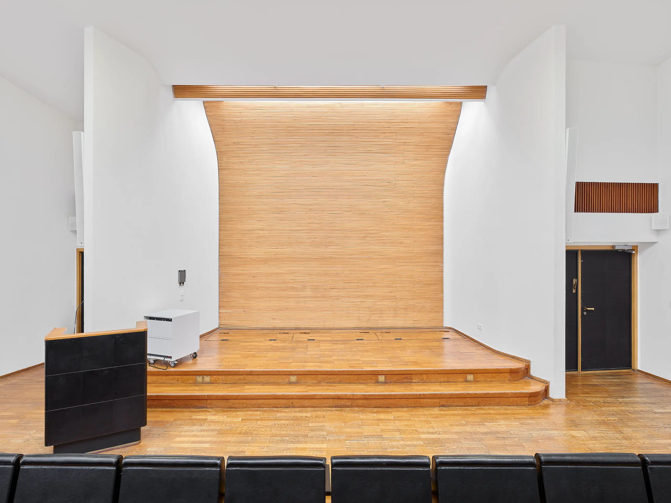 Federico-Covre_Alvar-Aalto_Kulturhaus_Wolfsburg_DE_2026_95 Kulturhaus - Wolfsburg Cultural Centre – Alvar Aalto