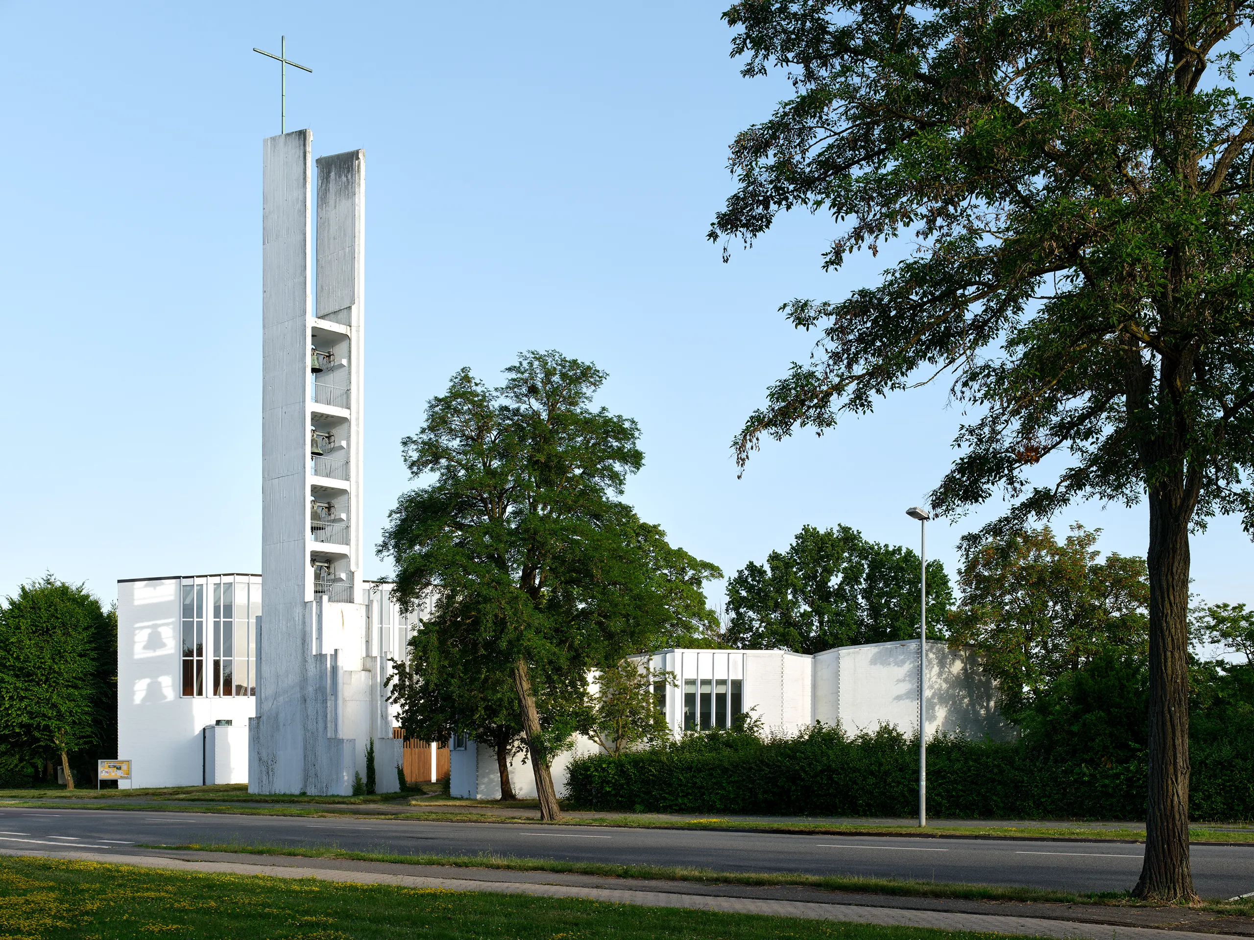 Federico-Covre_Alvar-Elissa-Aalto_Heilig-Geist-Kirche_1959-1962_Wolfsburg_DE_2026_03 Heilig-Geist-Kirche - Alvar Aalto - Wolfsburg - Germany